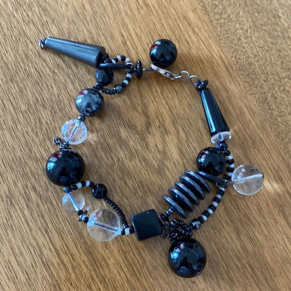 Glass bracelet with SS clasp